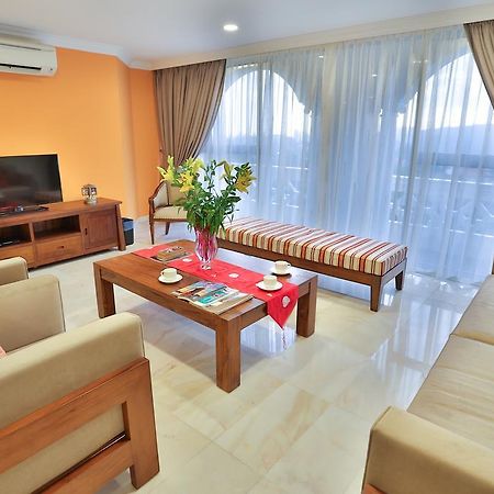 Kapitan Hill @ Cempenai Parc Residences Bukit Damansara Exterior foto